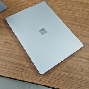 Microsoft surface LAPTOP 4